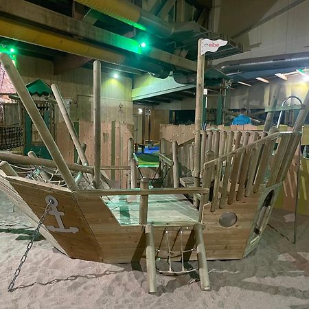 Het Familie Boshuisje - Vakantiewoning Op Prachtig Park Met Veel Faciliteiten Inc Ligbad Gramsbergen エクステリア 写真