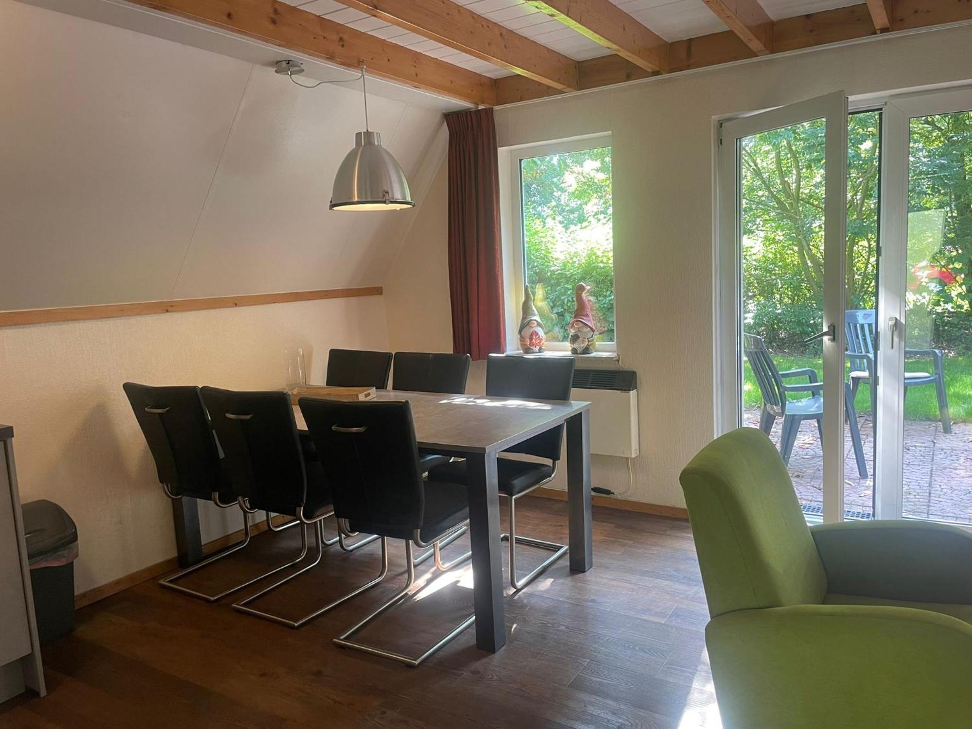 Het Familie Boshuisje - Vakantiewoning Op Prachtig Park Met Veel Faciliteiten Inc Ligbad Gramsbergen エクステリア 写真