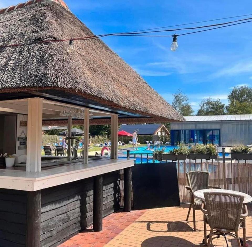 Het Familie Boshuisje - Vakantiewoning Op Prachtig Park Met Veel Faciliteiten Inc Ligbad Gramsbergen エクステリア 写真