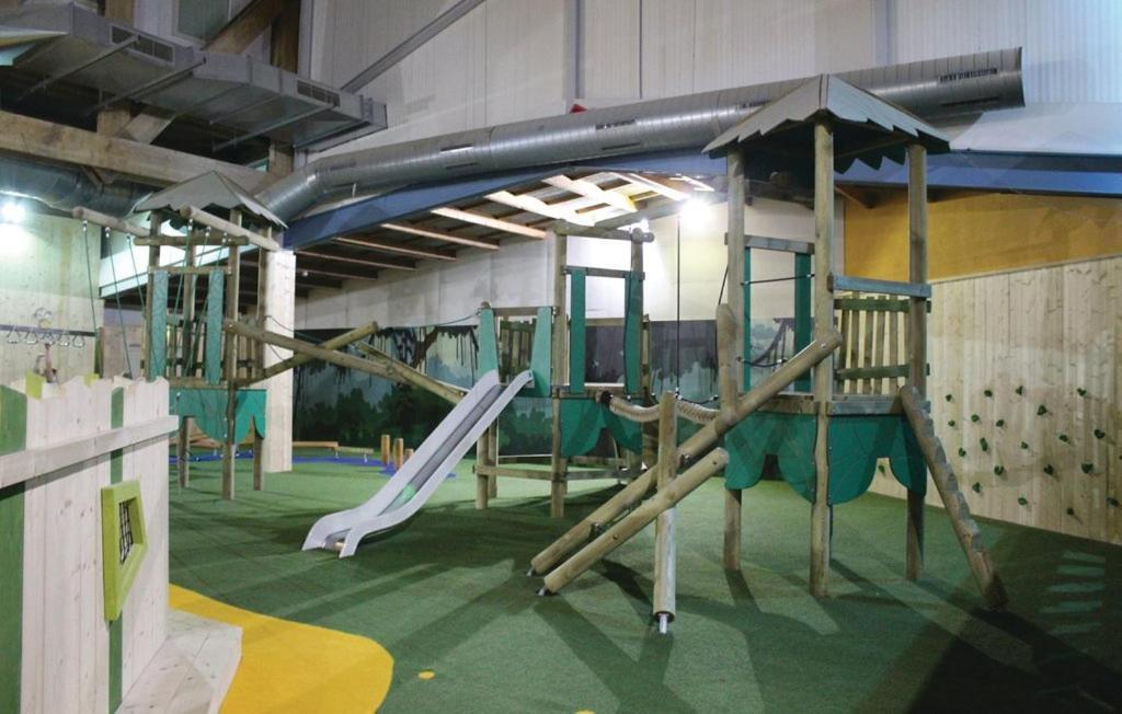 Het Familie Boshuisje - Vakantiewoning Op Prachtig Park Met Veel Faciliteiten Inc Ligbad Gramsbergen エクステリア 写真